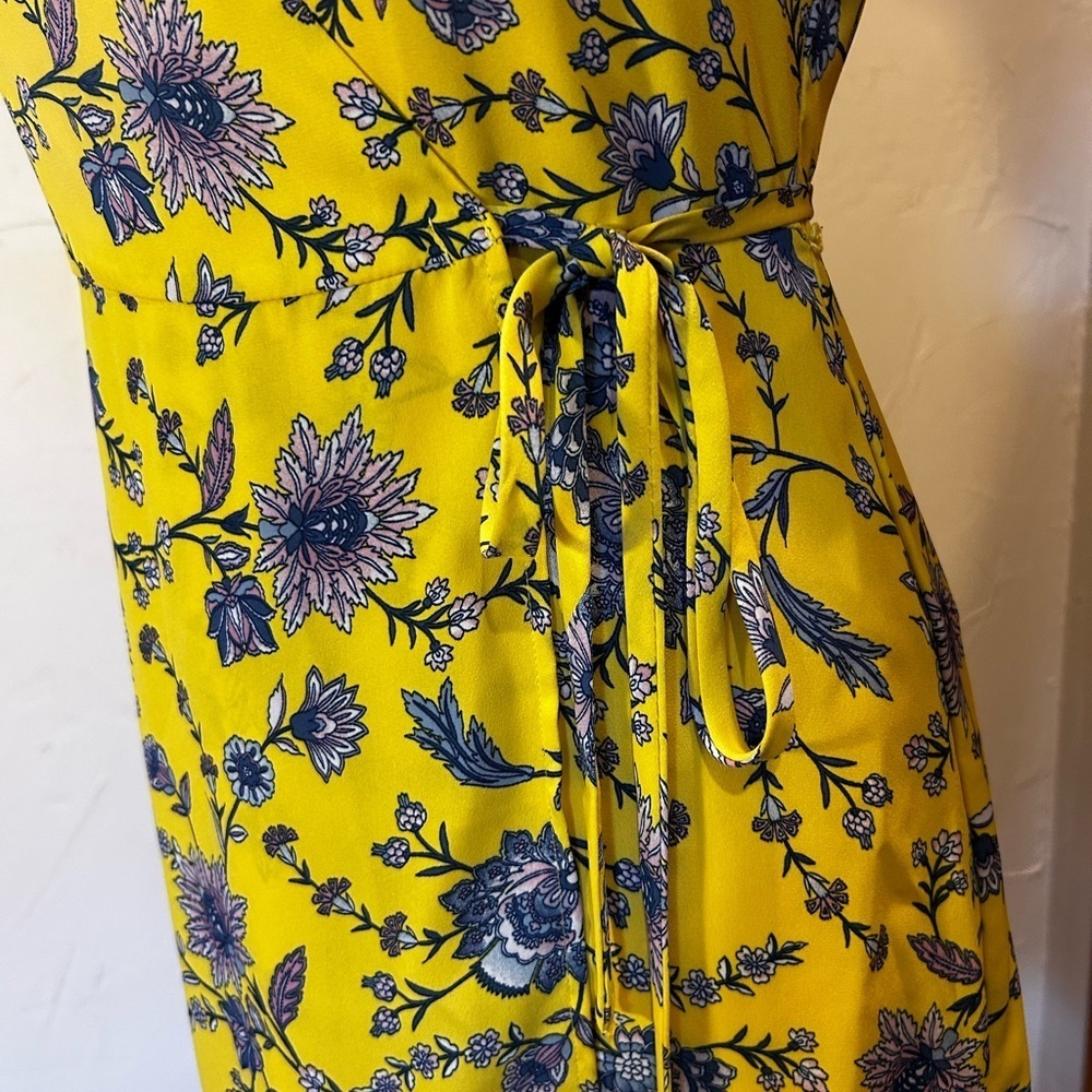 Banana Republic Floral Yellow Wrap Dress Size 0 - Picture 4 of 9